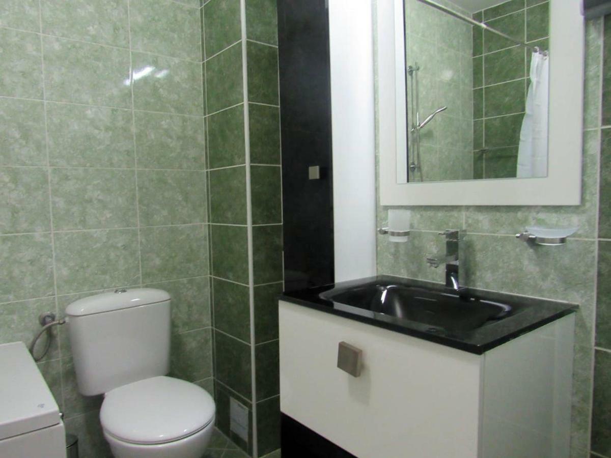 65 Square Meters Designer Apartment In Heart Of City - River View ! Park For Free Ni Εξωτερικό φωτογραφία